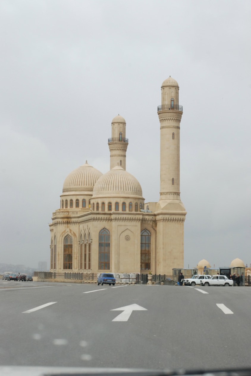 3-Bibi-Heybat-Mosque-Baku-by-k-calypso