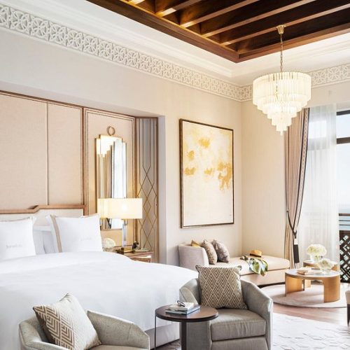 royal-suite-master-bedroom