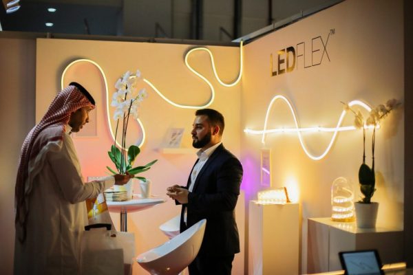 نمایشگاه بین المللی صنعت برق، نور و روشنایی دبی