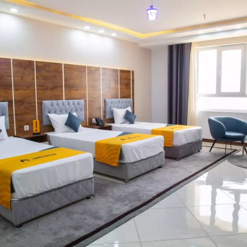 685fd8e5ac13a7ed0d84e1dc_سه تخته دریا 1 (3)