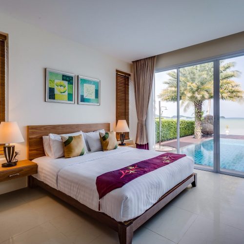 seafront-with-pool-room